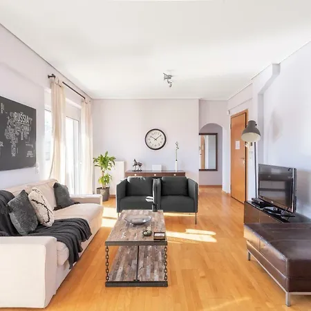 Urban Penthouse, Large Balconies & Acropolis View! Апартаменты