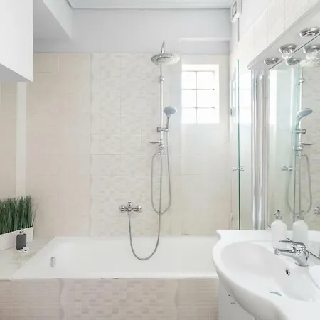 Urban Penthouse, Large Balconies & Acropolis View! Appartamento
